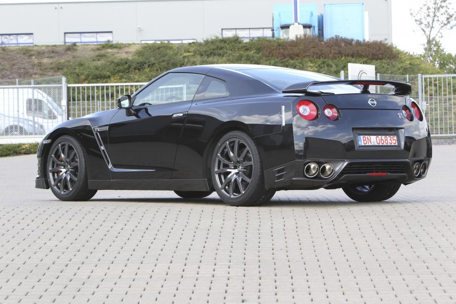  Nissan GT-R 2013 года  (EU) (фото 34 из 69)
